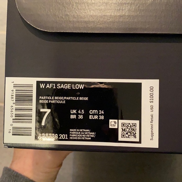 Brand new Nike Air Force One - Picture 5 of 5